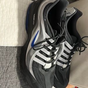 Nike tennis shoes size 12